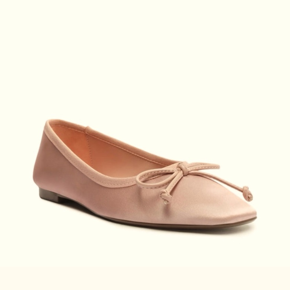 Schutz Arissa Satin Ballet Flat. Pewter. US 9.5